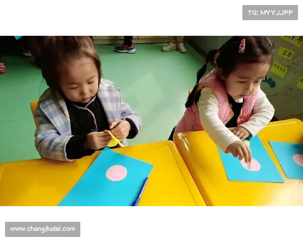 王皓儿子独立赴港参赛,暖心礼物令母亲动容 王皓儿子独立赴港参赛,暖心礼物令母亲动容